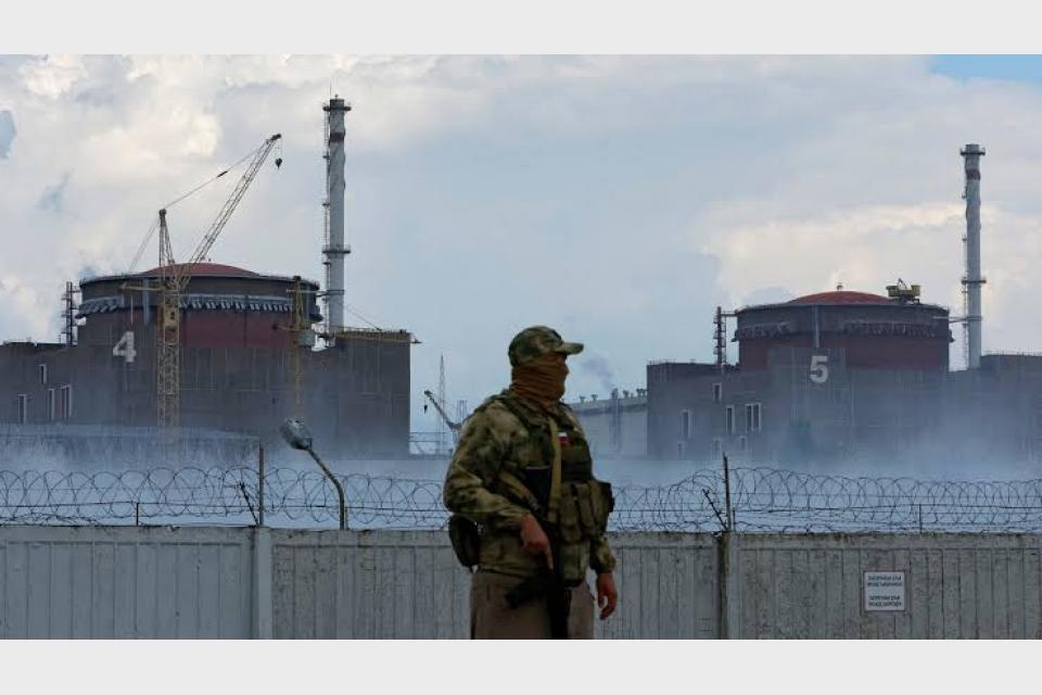 Zaporizhzhia nuclear power plant: Ukraine, Russia trade blame for deadly attack