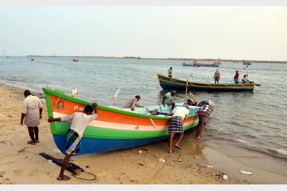 With fish in shallow waters disappearing, fisherfolk in Kerala staring at penury