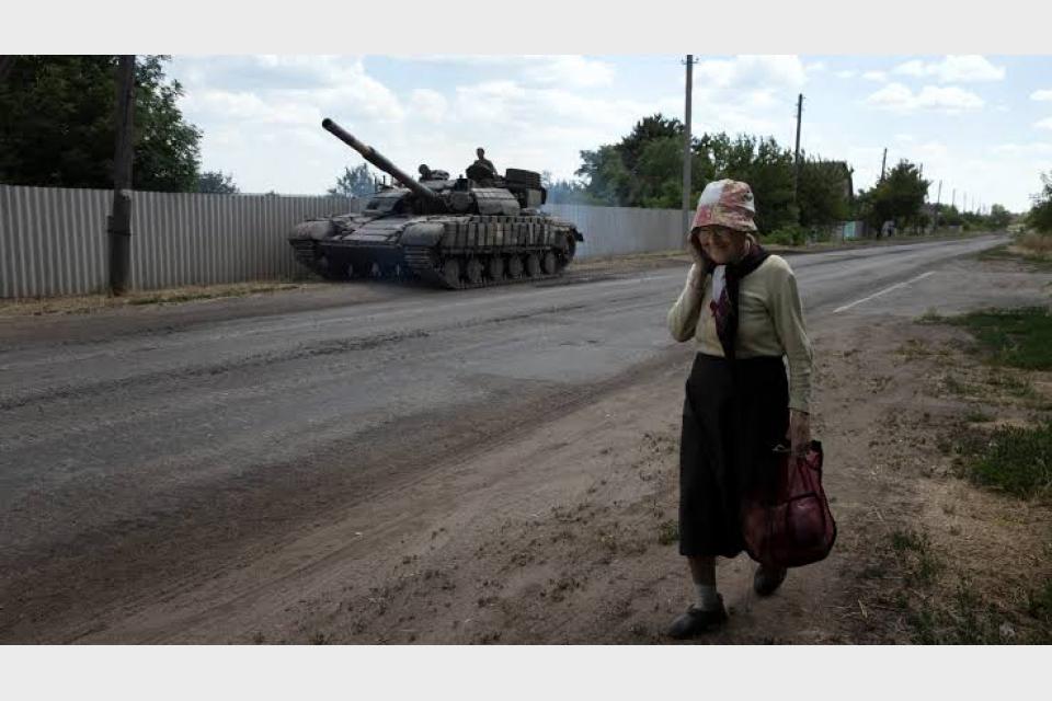 Ukraine troops retreat from Lysychansk, major breakthrough for Russia